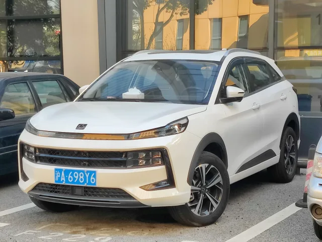 JAC QX кросовер — 4
