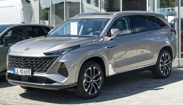 Roewe RX9 — 2