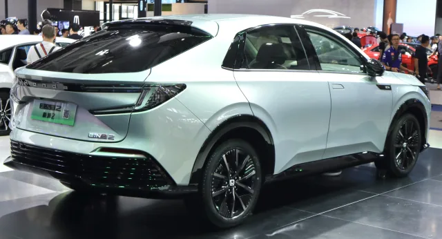 Honda e:N2 кроссовер — 6