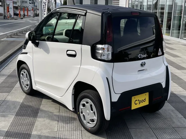 Toyota C+pod хетчбек — 3
