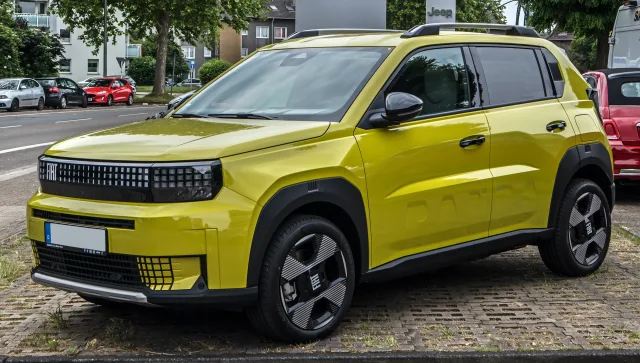 Fiat Grande Panda хетчбек — 2