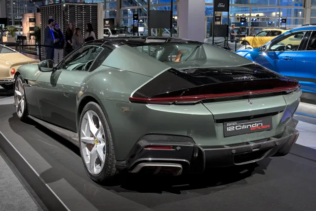 Ferrari 12Cilindri купе — 3