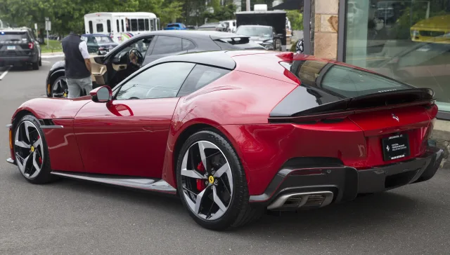 Ferrari 12Cilindri купе — 5
