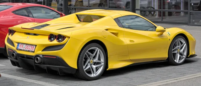 Ferrari F8 купе — 2