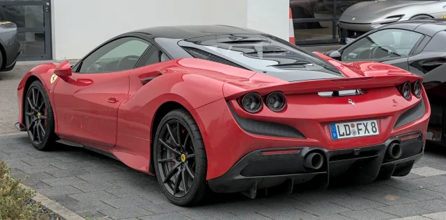 Ferrari F8 купе — 4
