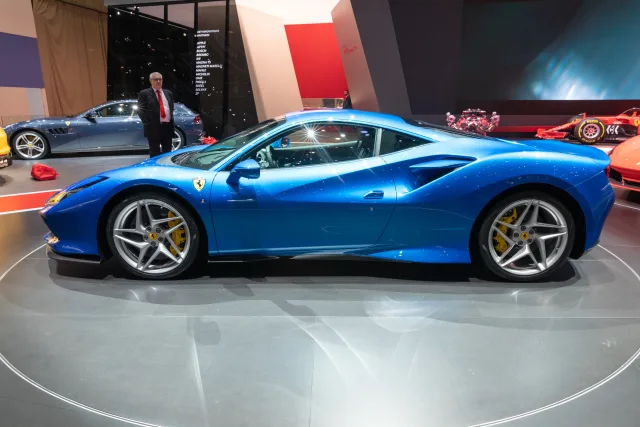 Ferrari F8 купе — 6