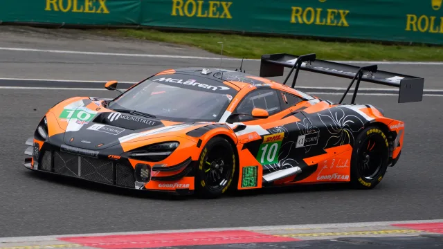 McLaren 720S coupe — 4