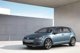 Імпорт вживаних авто з-за кордону в Україну скоротився на 9%: топ-10 моделей