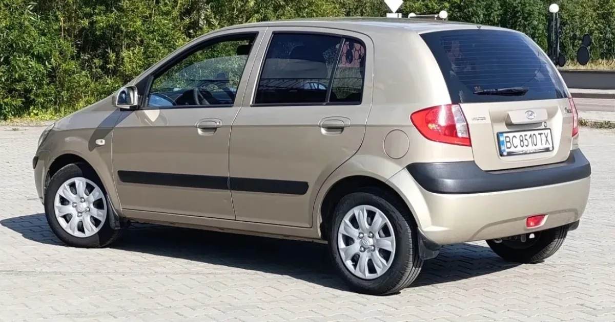 Hyundai Getz 2010 2.jpg