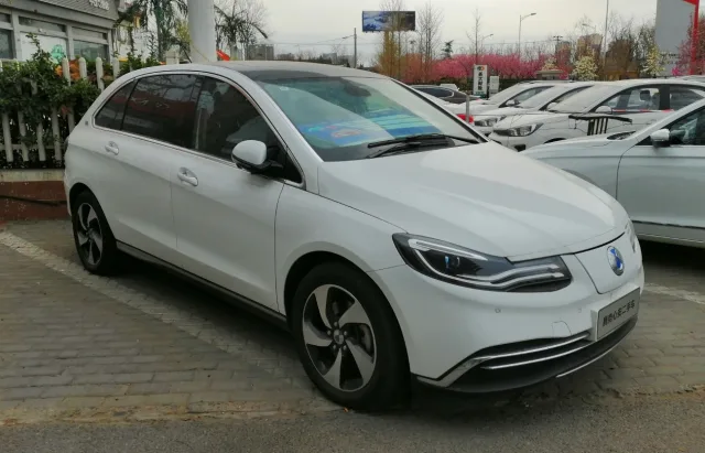 Denza 500 EV AWD