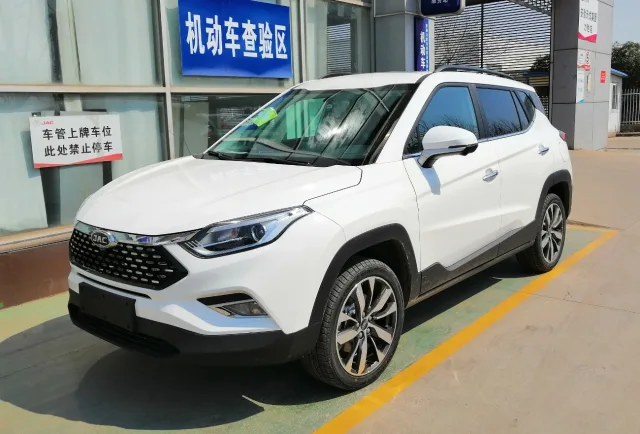 JAC Refine S4 кросовер