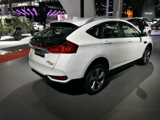 Luxgen U6 crossover — 3