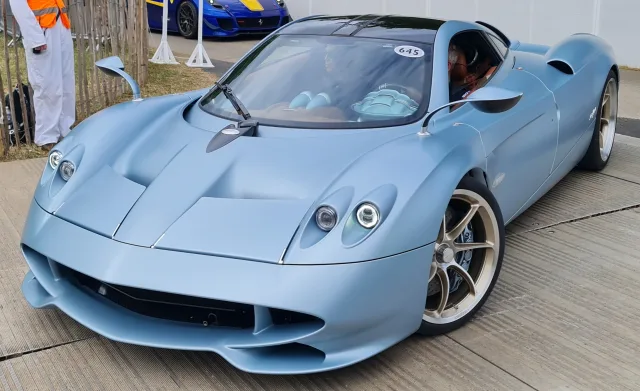 Pagani Huayra coupe — 2