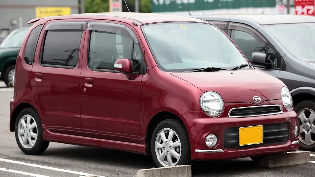 Daihatsu Move Latte хэтчбек