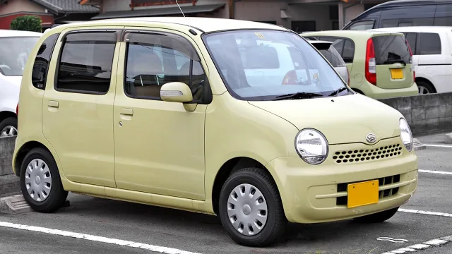 Daihatsu Move Latte хэтчбек — 2