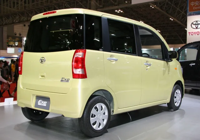 Daihatsu Tanto Exe хэтчбек — 4