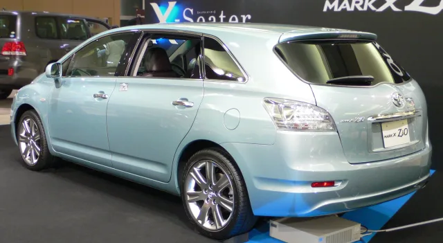 Toyota Mark X ZiO мінівен — 3
