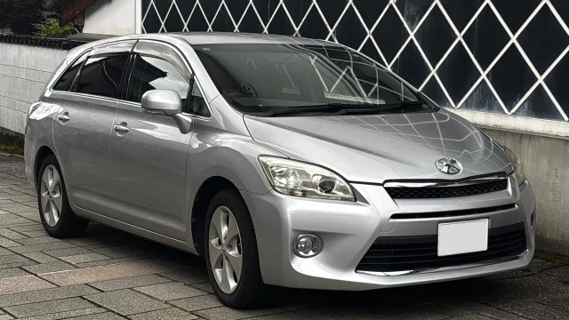 Toyota Mark X ZiO мінівен — 6