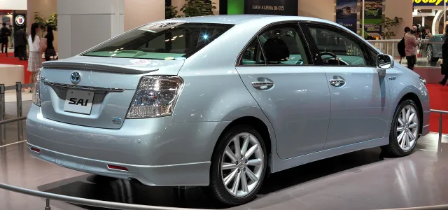 Toyota Sai седан — 7