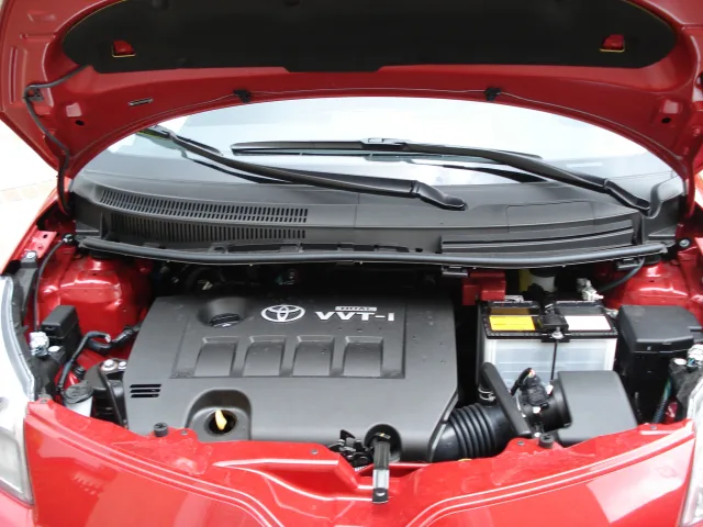 Toyota Scion xD хетчбек — 4