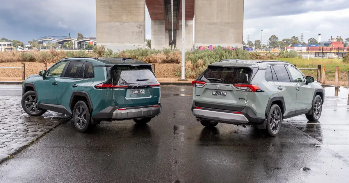 Toyota RAV4 2.jpg