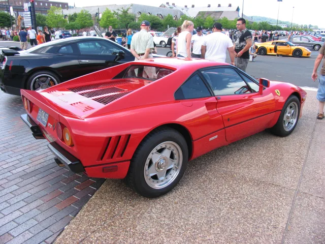 Ferrari 288 GTO — 3