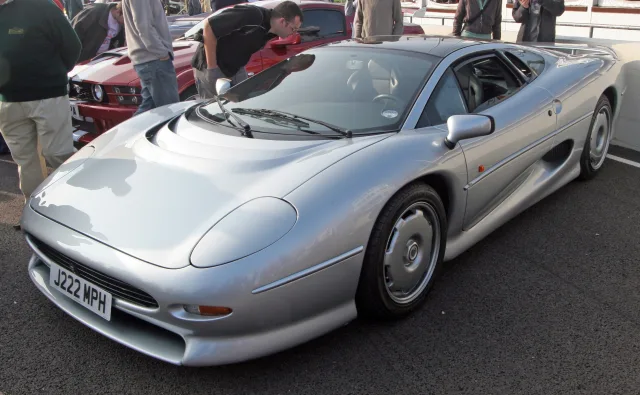 Jaguar XJ220 купе — 3