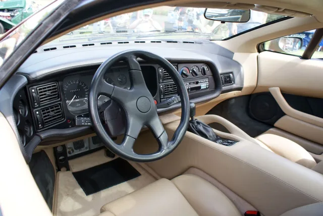 Jaguar XJ220 купе — 7