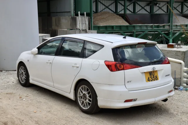 Toyota Caldina універсал — 2