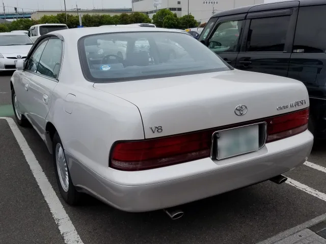 Toyota Crown Majesta (1991) седан — 2