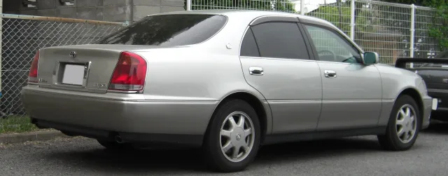 Toyota Crown Majesta (1999) седан — 2