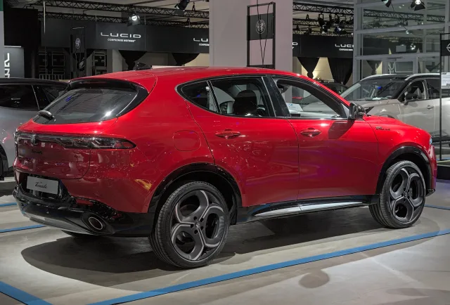 Alfa Romeo Tonale позашляховик — 2