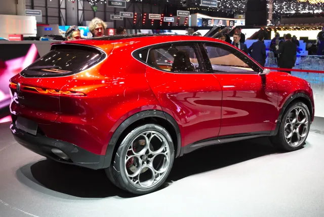 Alfa Romeo Tonale позашляховик — 7