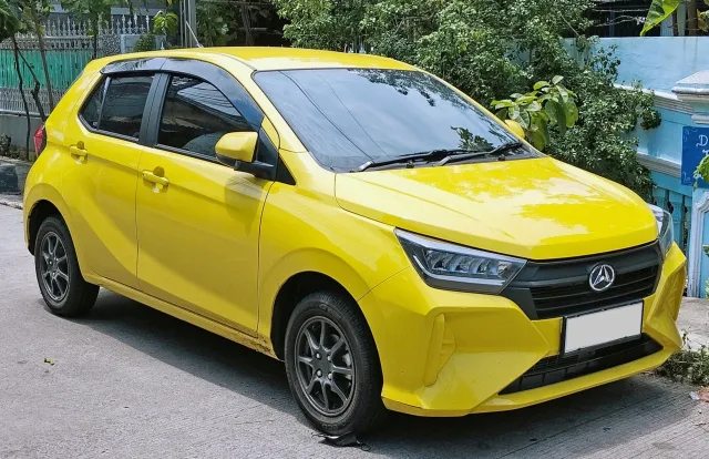 Daihatsu Ayla хэтчбек