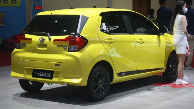 Daihatsu Ayla хэтчбек — 2