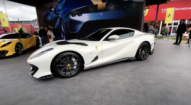 Ferrari 812 Superfast кабріолет — 5