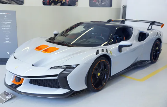 Ferrari SF90 Stradale кабріолет