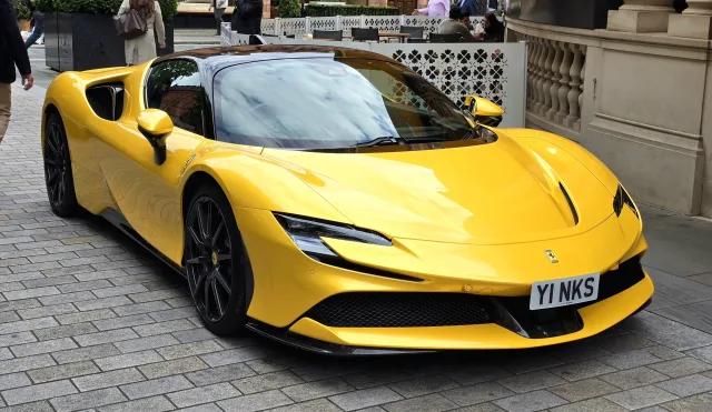 Ferrari SF90 Stradale кабріолет — 2