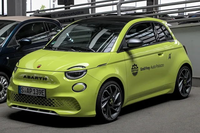 Fiat 500e хетчбек — 2