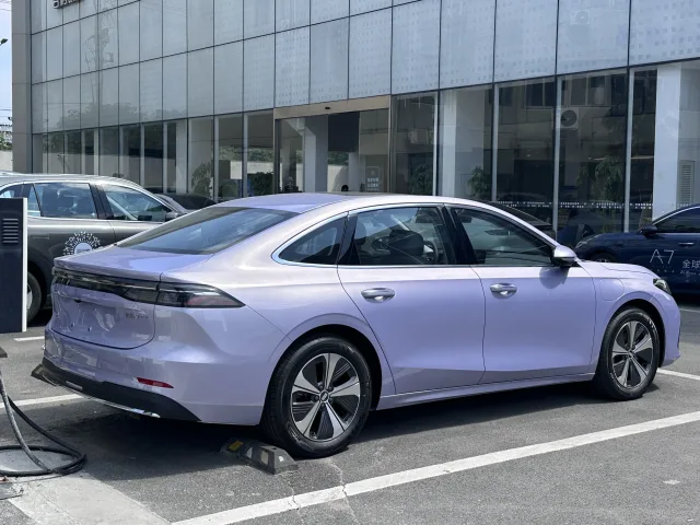 Geely Galaxy A7 седан — 4