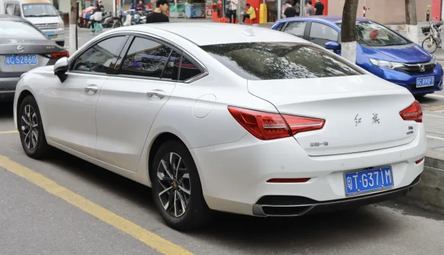 Hongqi H5 (2017) 169 hp — 2