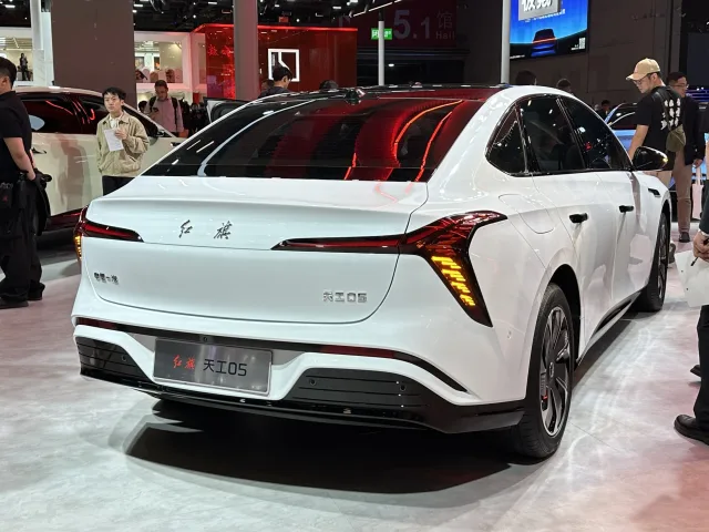 Hongqi Tiangong 05 344 hp — 3