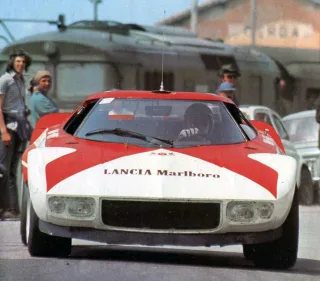 Stratos