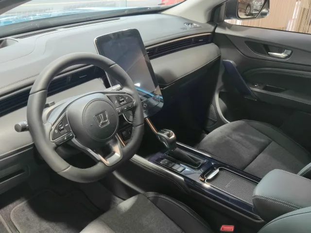 Luxgen URX SUV — 4