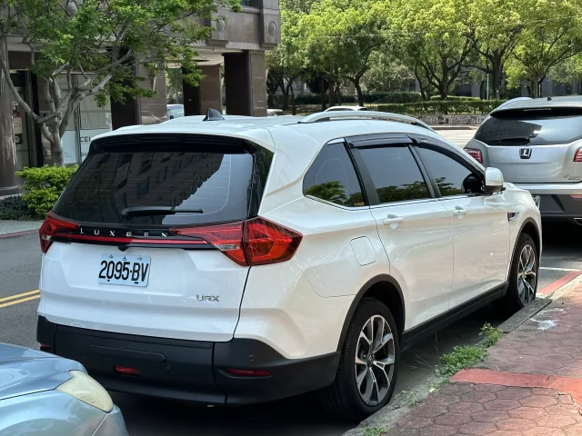Luxgen URX SUV — 6