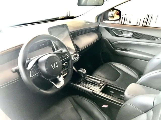Luxgen URX SUV — 7