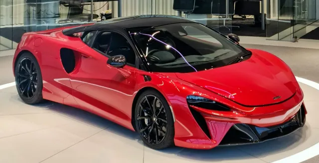 McLaren Artura convertible