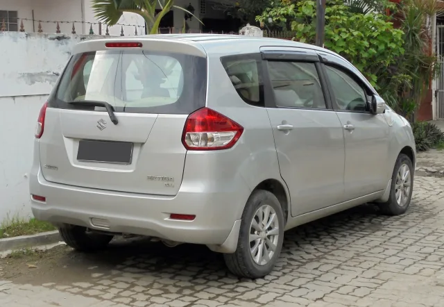 Suzuki Ertiga универсал — 2
