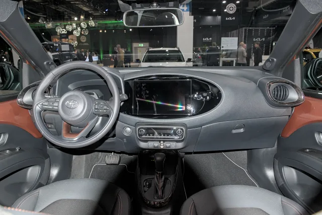 Toyota Aygo X позашляховик — 3