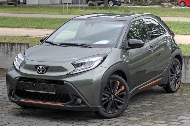 Toyota Aygo X позашляховик — 7